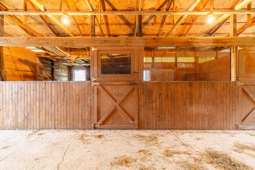 More Photos Of 3996 Eckert St, Chilliwack Land For Sale