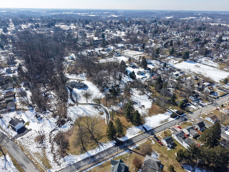 More Photos Of 166 Rosehill Ave, West Grove Multifamily For Sale