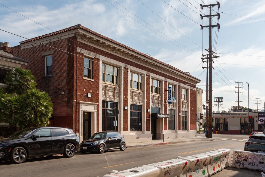More Photos Of 5601 N Figueroa St, Los Angeles Loft Creative Space For Lease