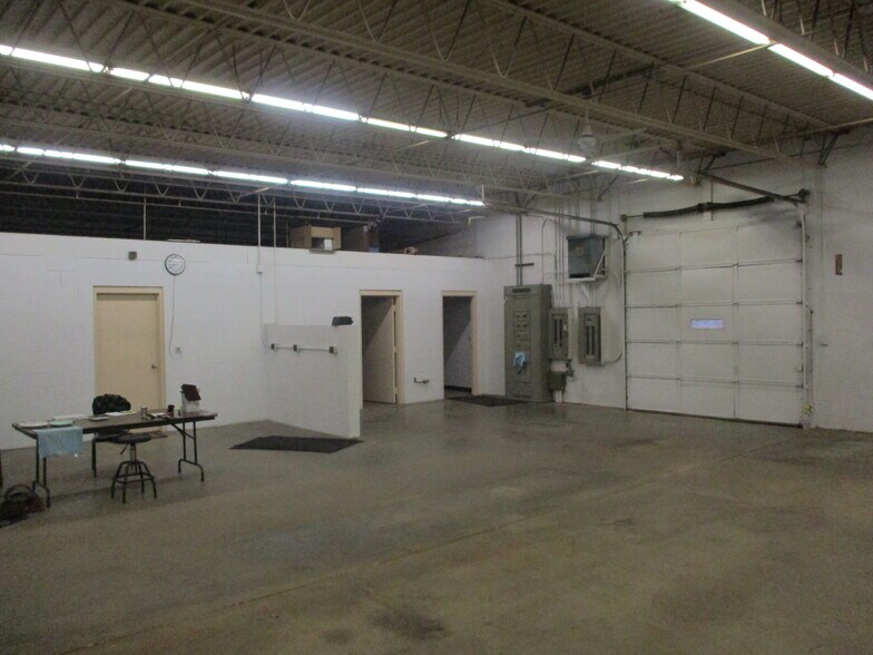 More Photos Of 3745 Dykstra Dr NW, Grand Rapids Manufacturing For Sale