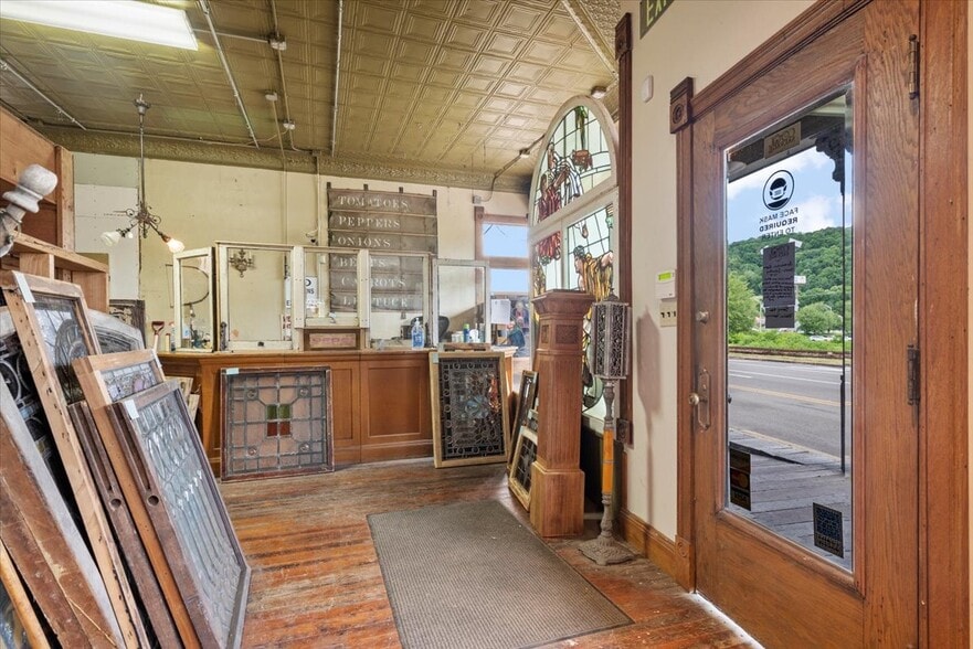 More Photos Of 207 Adams Ave, Canonsburg General Retail For Sale