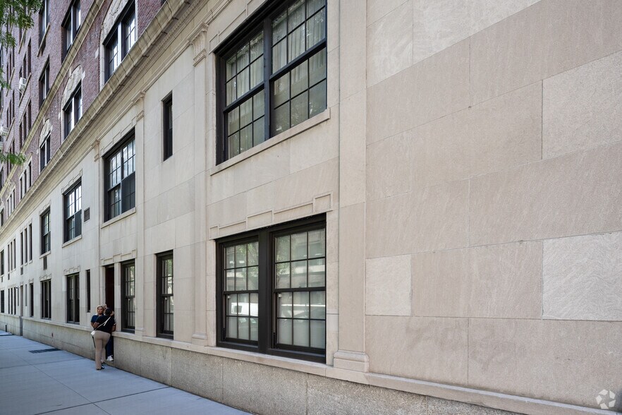 More Photos Of 1111 Park Ave, New York Apartments For Sale