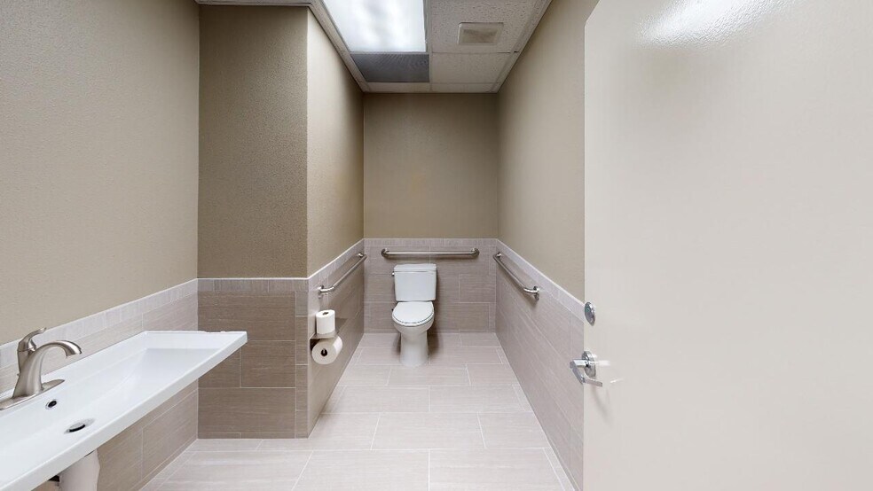More Photos Of 3201 Palmer Hwy, Texas City Medical For Lease