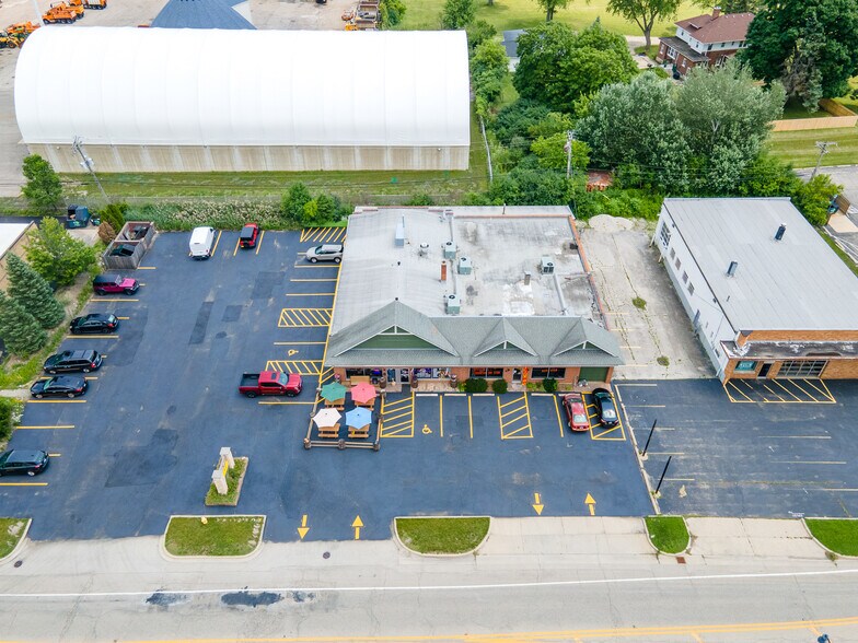 More Photos Of 55 N Barron Blvd, Grayslake Freestanding For Sale
