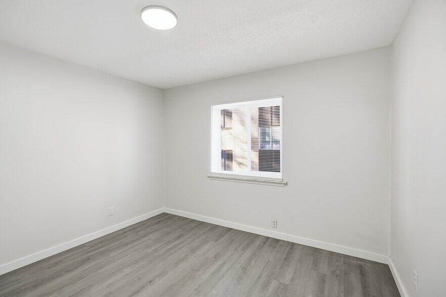 More Photos Of 9930 E 36th St S, Independence Apartments For Sale