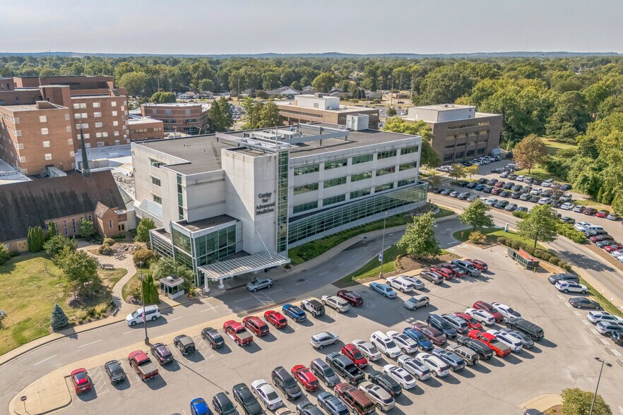 More Photos Of 901 St Mary's Dr, Evansville Medical For Lease
