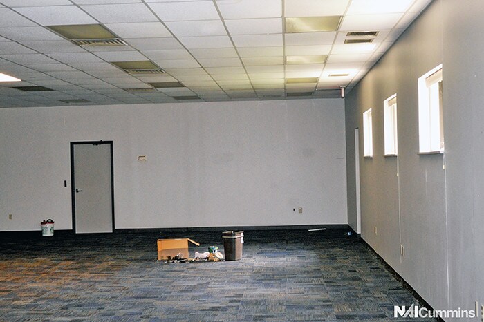 More Photos Of 557 E Tallmadge Ave, Akron Warehouse For Lease