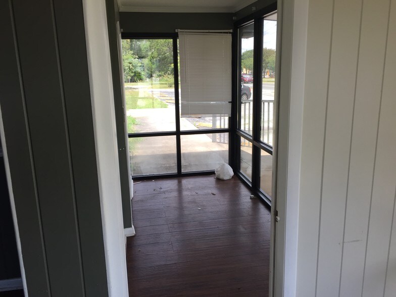 More Photos Of 3201 Crill Ave, Palatka Convenience Store For Sale