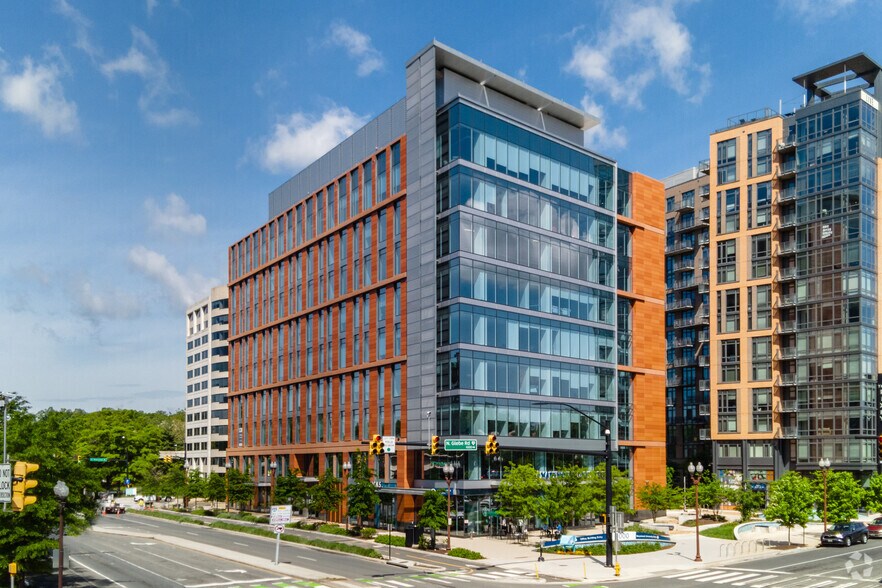 Primary Photo Of 1000 North Glebe Rd, Arlington Office For Lease