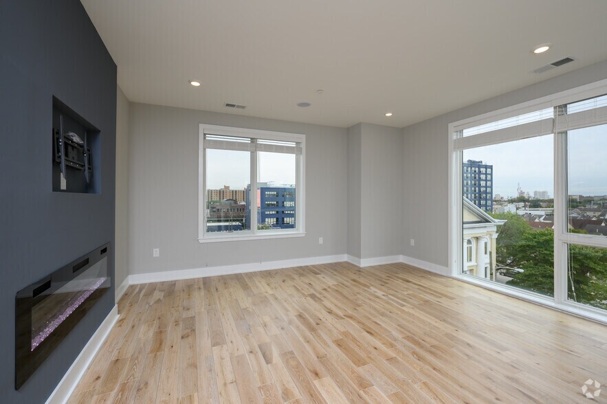 More Photos Of 1000-1038 W Girard Ave, Philadelphia Apartments For Lease