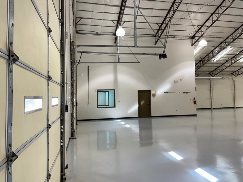 More Photos Of 19605 E 40 Hwy, Independence Warehouse For Sale