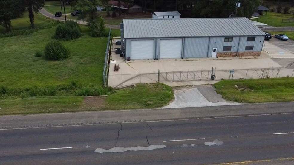 More Photos Of 169 Carol Dr, Pollok Flex For Sale