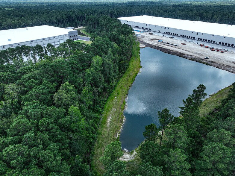 More Photos Of 1701 Old Augusta Rd, Rincon Warehouse For Lease