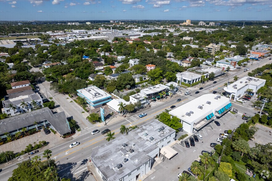 More Photos Of 6318 Biscayne Blvd, Miami General Retail For Lease