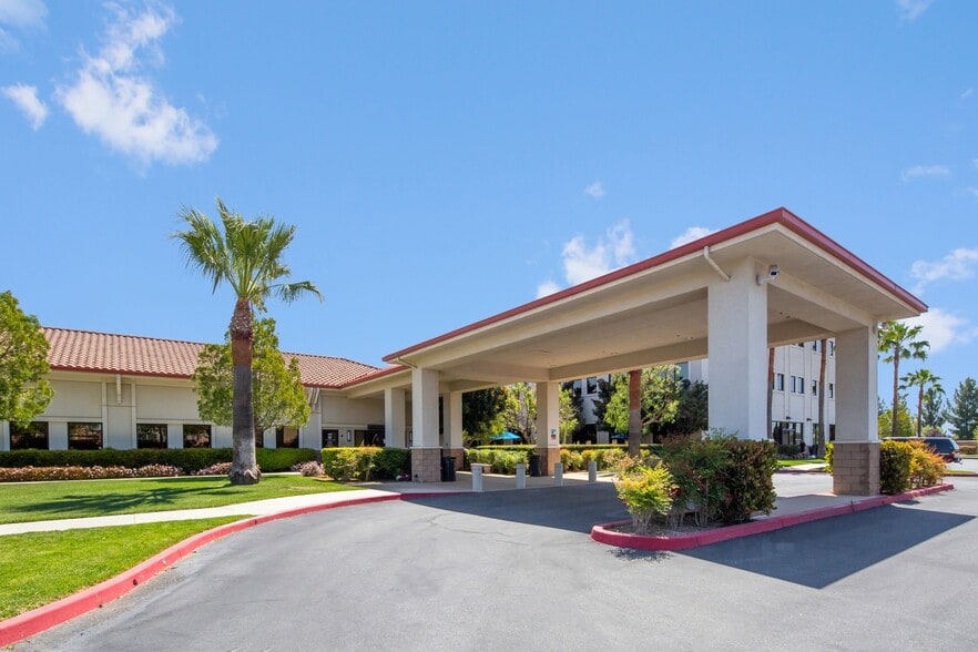 More Photos Of 81 S Highland Springs Ave, Beaumont Medical For Lease