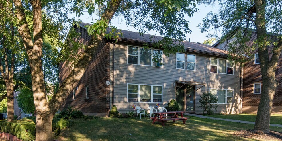 More Photos Of 114 Genesee Garden Apartments, Auburn Apartments For Sale