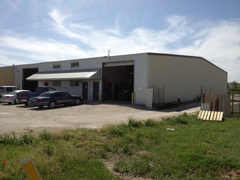 Primary Photo Of 6253 Brodnax Ln, San Angelo Warehouse For Sale