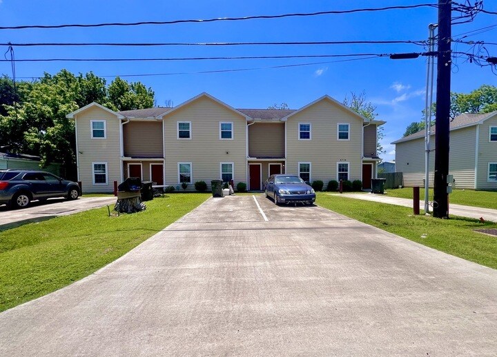 More Photos Of , Bacliff Multifamily For Sale