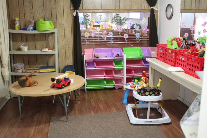 More Photos Of 308 Preston Ave, Pasadena Religious Facility For Sale