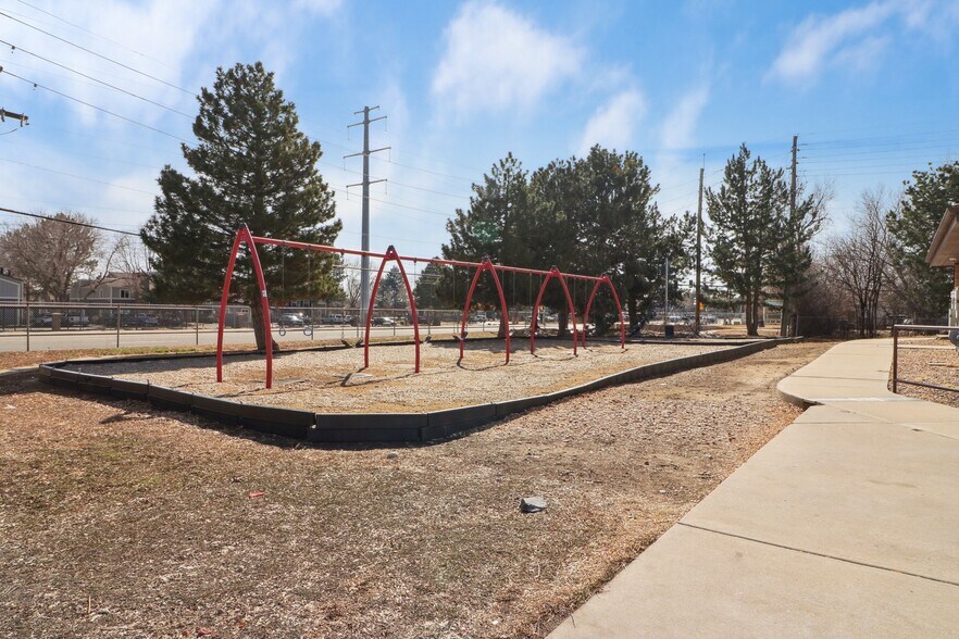 More Photos Of 13680 E 14th Pl, Aurora Schools For Lease