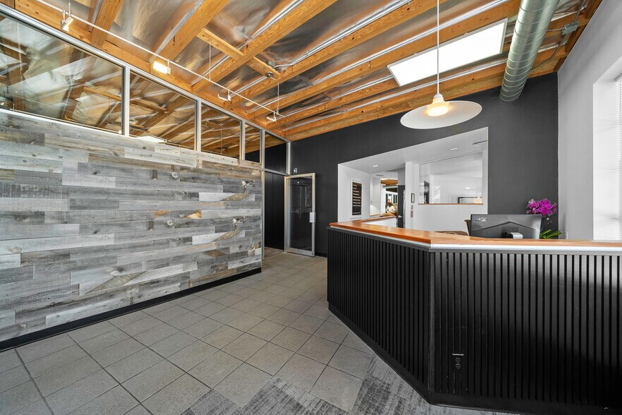 More Photos Of 12010 Donner Pass Rd, Truckee Office For Sale