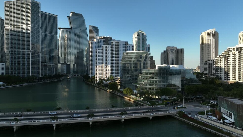 Primary Photo Of 501 Brickell Key Dr, Miami Office For Lease