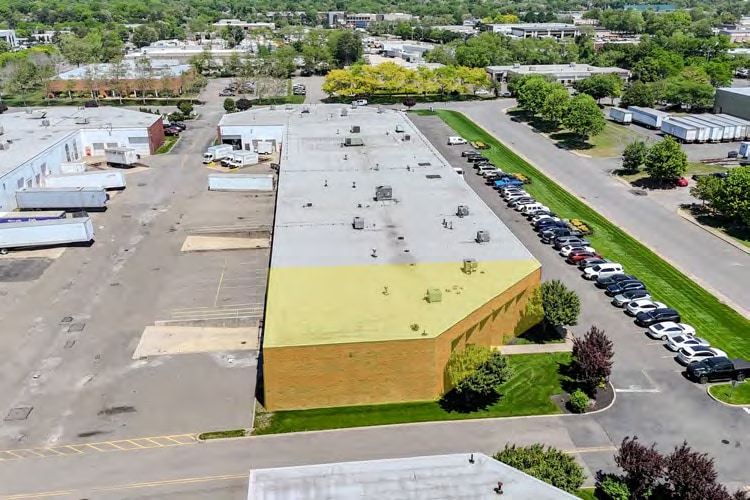 More Photos Of 710 Union Pky, Ronkonkoma Warehouse For Sale
