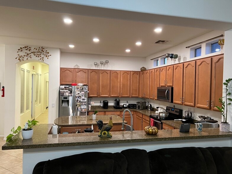 More Photos Of Happy Valley Rd & 83rd Dr, Peoria Assisted Living For Sale