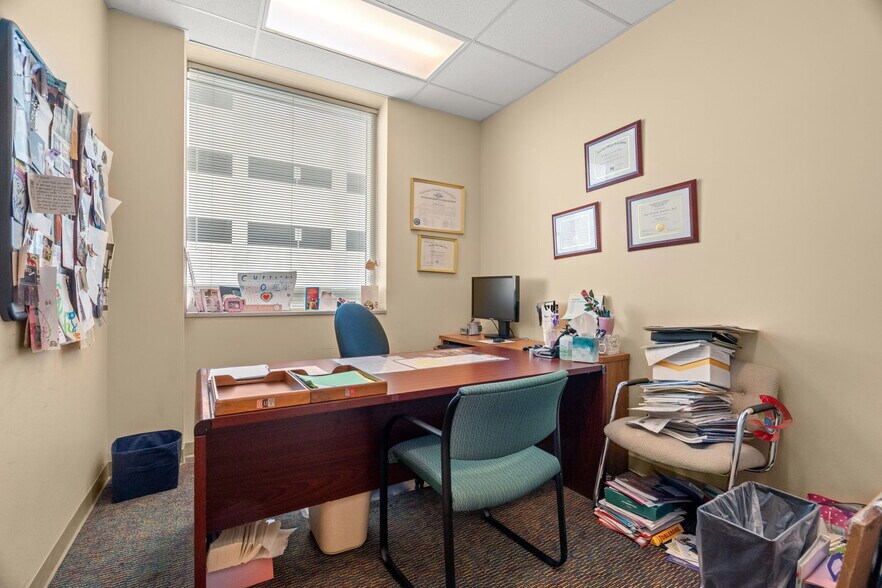 More Photos Of 625 6th Ave S, Saint Petersburg Medical For Sale
