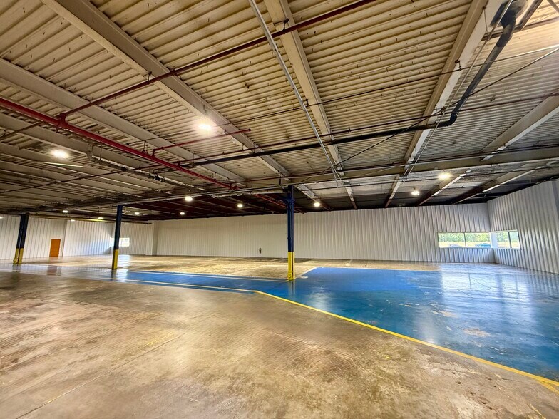More Photos Of 13343 Interstate 20 E, Tyler Warehouse For Lease