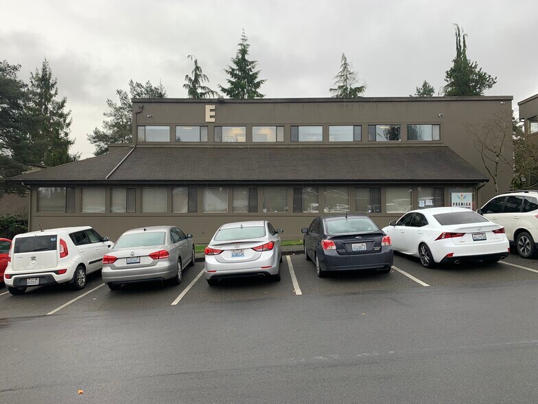 More Photos Of 111 SE Everett Mall Way, Everett Office For Sale