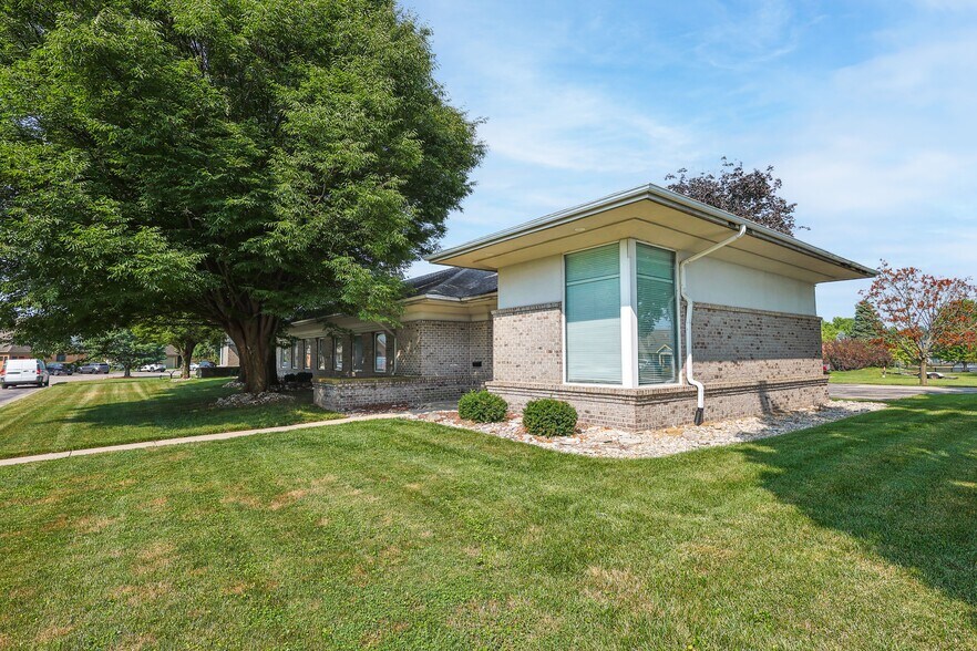More Photos Of 5963 Kentshire Dr, Kettering Medical For Lease