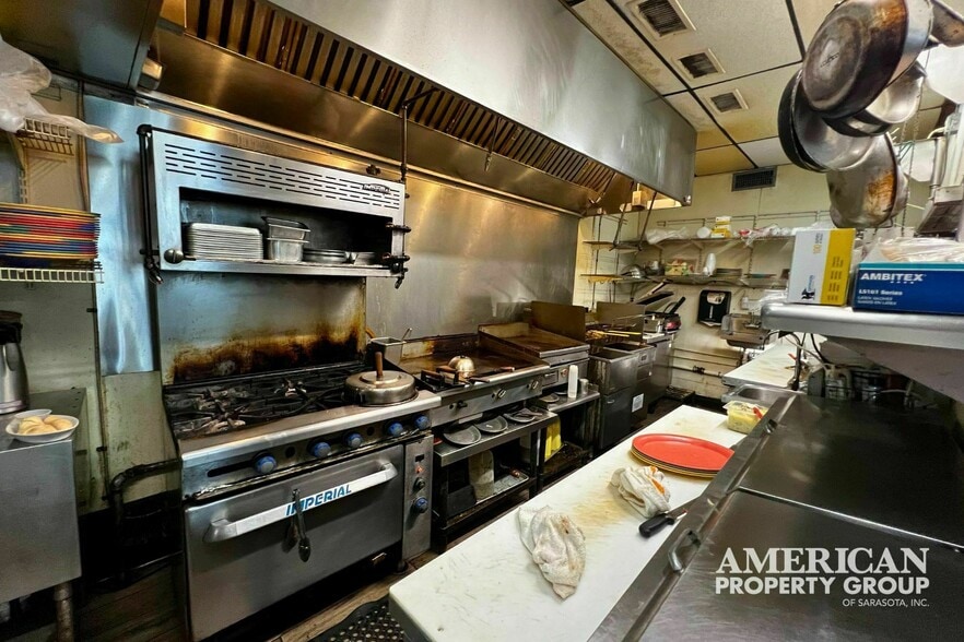 More Photos Of 987 S Packinghouse Rd, Sarasota Restaurant For Sale