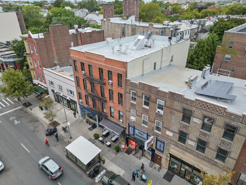 More Photos Of 240-242 Court St, Brooklyn Apartments For Lease
