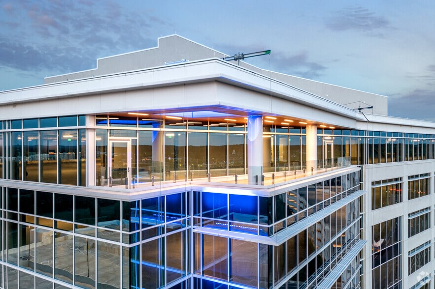 More Photos Of 13146 Ballantyne Corporate Pl, Charlotte Office For Lease