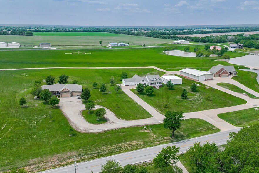 More Photos Of 7015 S 143rd St E, Derby Airplane Hangar For Sale