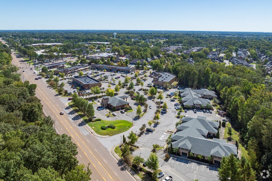 More Photos Of 9037 Poplar Ave, Germantown Office For Lease