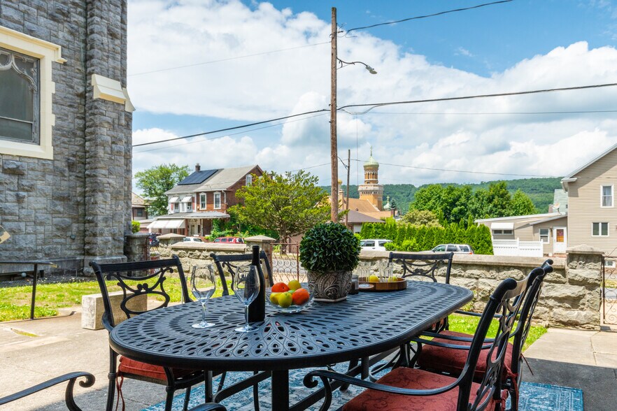 More Photos Of 124 E Abbott St, Lansford Specialty For Sale