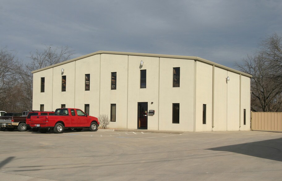 More Photos Of 4207 Broadway Ave, Haltom City Warehouse For Sale