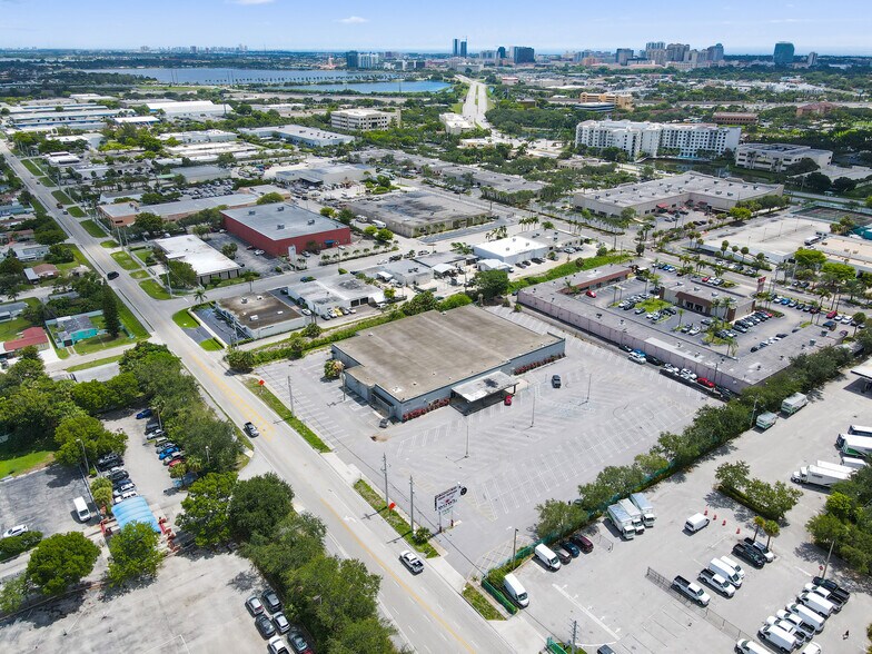 More Photos Of 2500 N Florida Mango Rd, West Palm Beach Freestanding For Sale