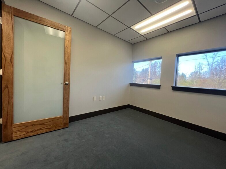 More Photos Of 6455 Lake Ave, Orchard Park Medical For Sale