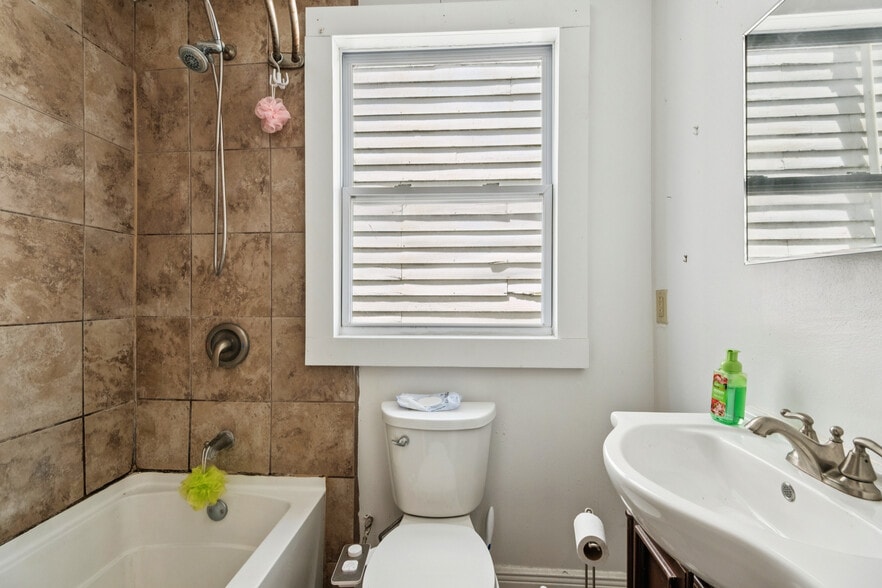 More Photos Of , New Orleans Unknown For Sale