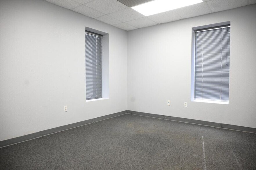 More Photos Of 3611 E State Highway 158, Midland Unknown For Lease