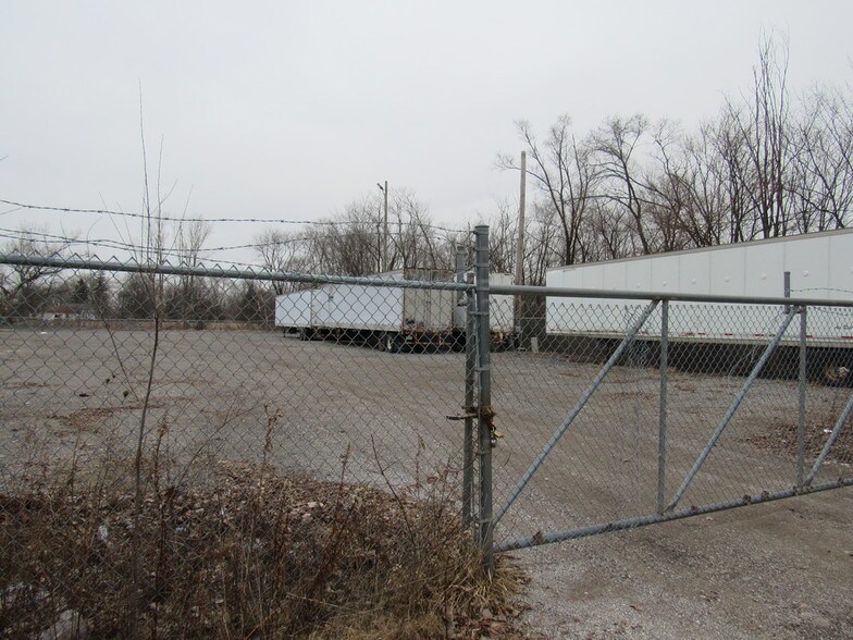 More Photos Of 4810 173rd St, Country Club Hills Land For Lease