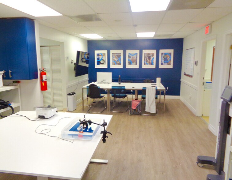 More Photos Of 7737 N University Dr, Tamarac Medical For Sale