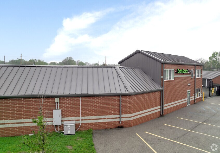 More Photos Of 4410 Allisonville Rd, Indianapolis Self Storage For Sale