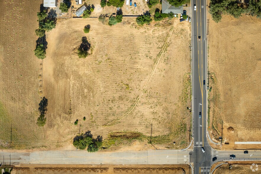 More Photos Of 1101 E 1st St, Beaumont Land For Sale
