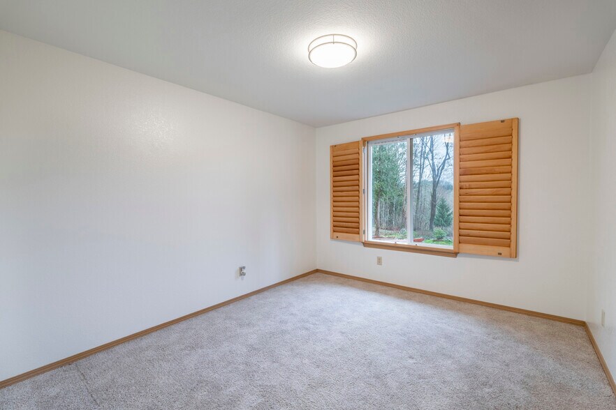 More Photos Of 20215 WA-507, Centralia Flex For Sale