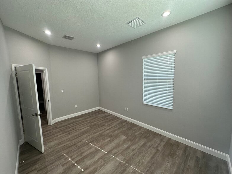 More Photos Of 708 Cactus Ridge Cir, Seffner Medical For Lease