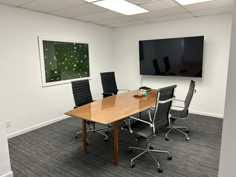 More Photos Of 1860 Forest Hill Blvd, West Palm Beach Unknown For Lease